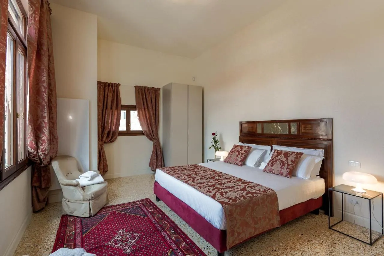 Ca' Longo Palace Damasco ヴェネツィア アパート