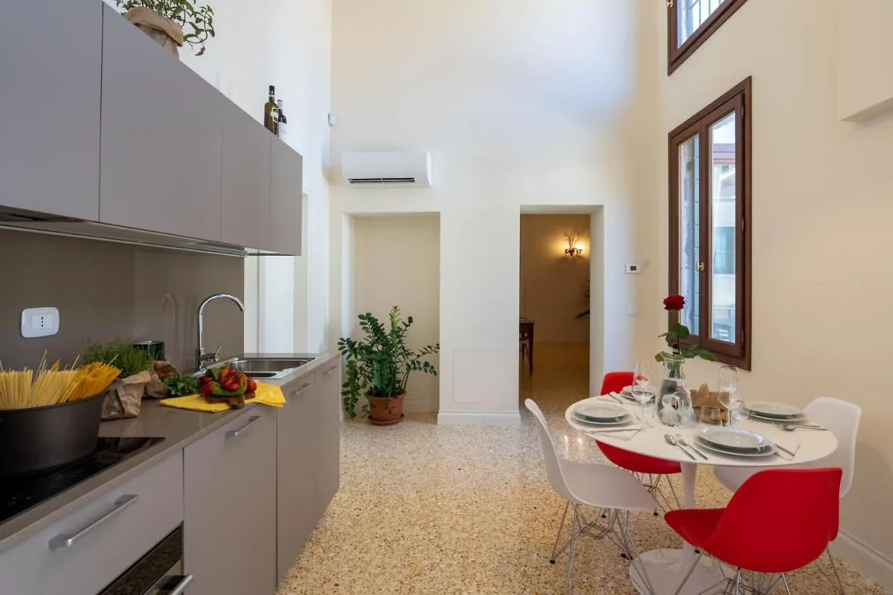 Ca' Longo Palace Damasco ヴェネツィア